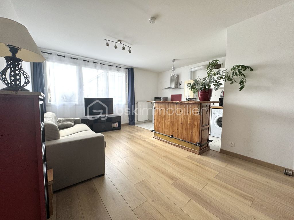 Achat appartement à vendre 2 pièces 41 m² - Saint-Pierre-du-Perray