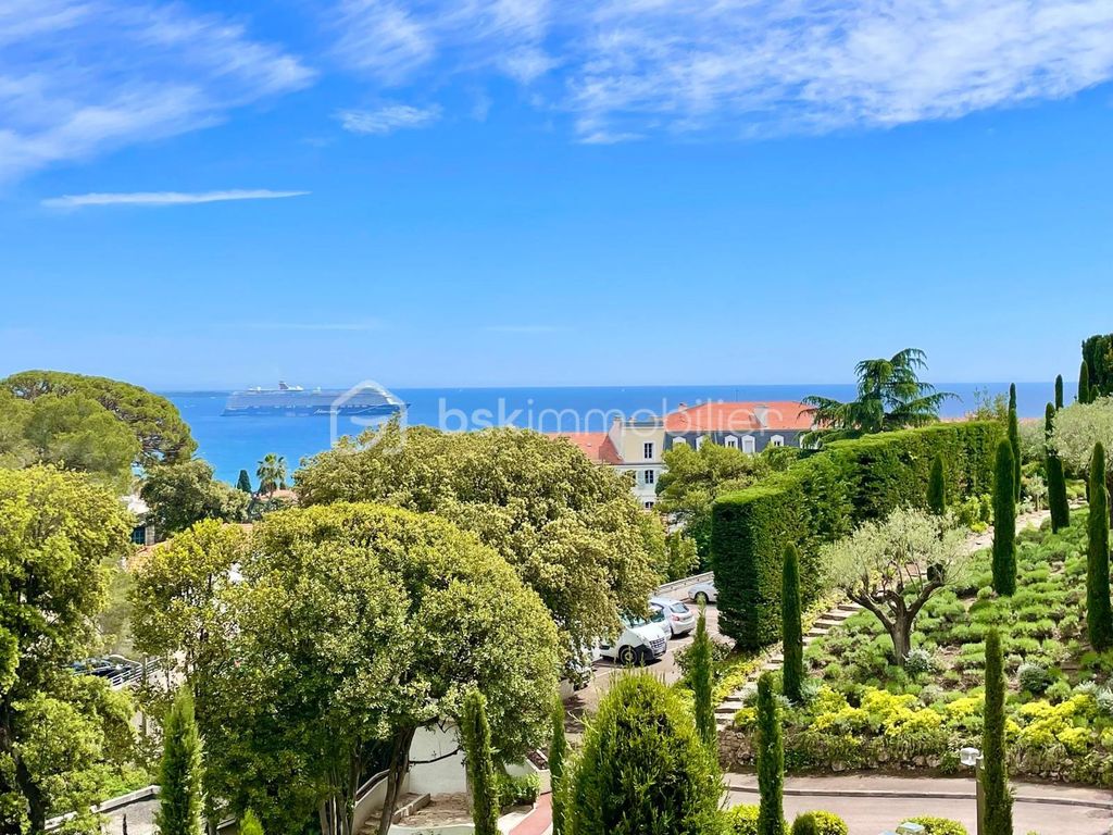 Achat appartement à vendre 4 pièces 132 m² - Cannes