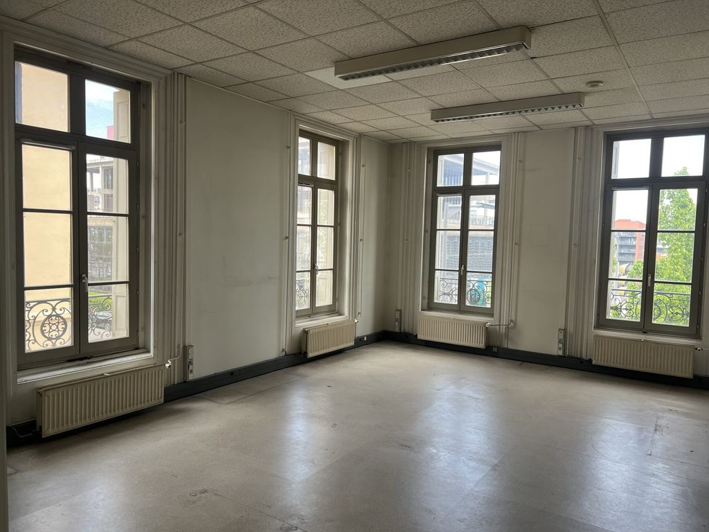Achat appartement à vendre 5 pièces 170 m² - Saint-Étienne