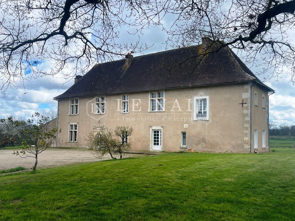 Achat maison à vendre 6 chambres 320 m² - Poitiers