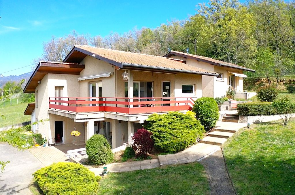 Achat maison à vendre 4 chambres 164 m² - Rochefort-Samson