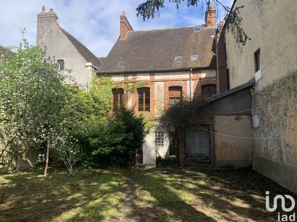 Achat maison à vendre 7 chambres 160 m² - Châteauneuf-en-Thymerais