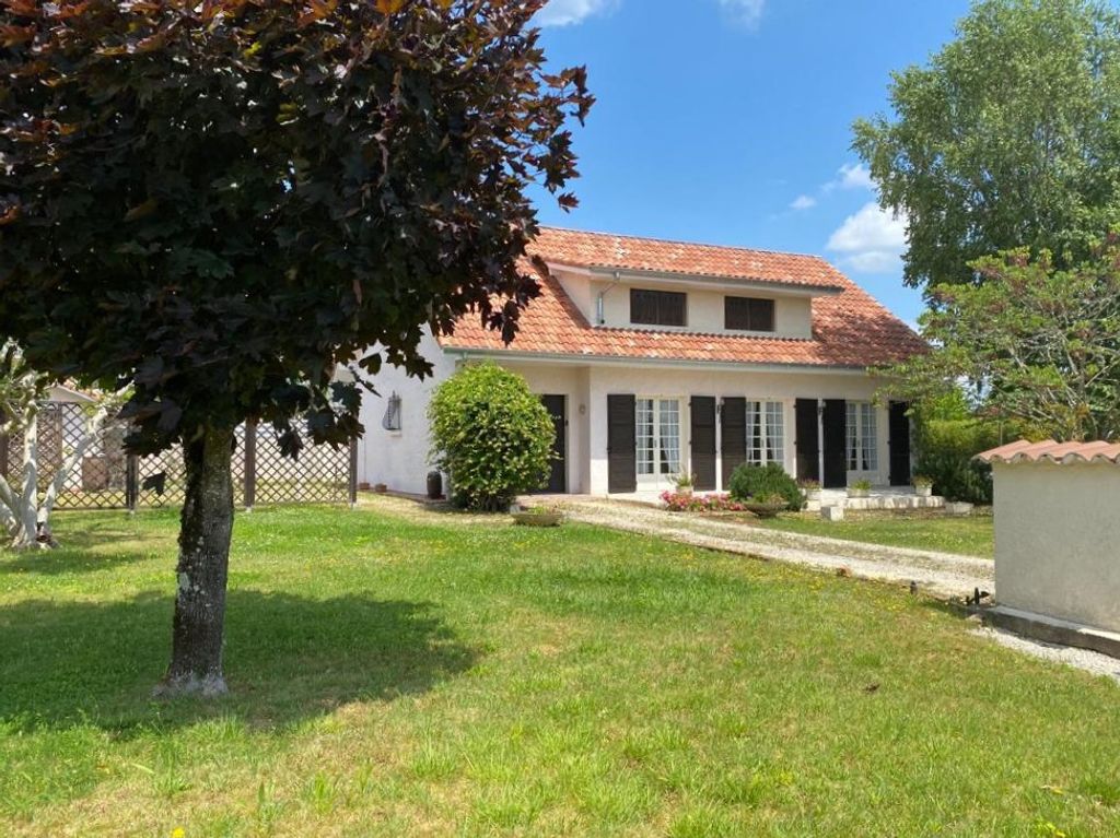 Achat maison à vendre 4 chambres 121 m² - Rion-des-Landes