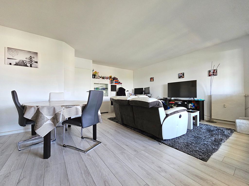 Achat appartement à vendre 4 pièces 89 m² - Évry