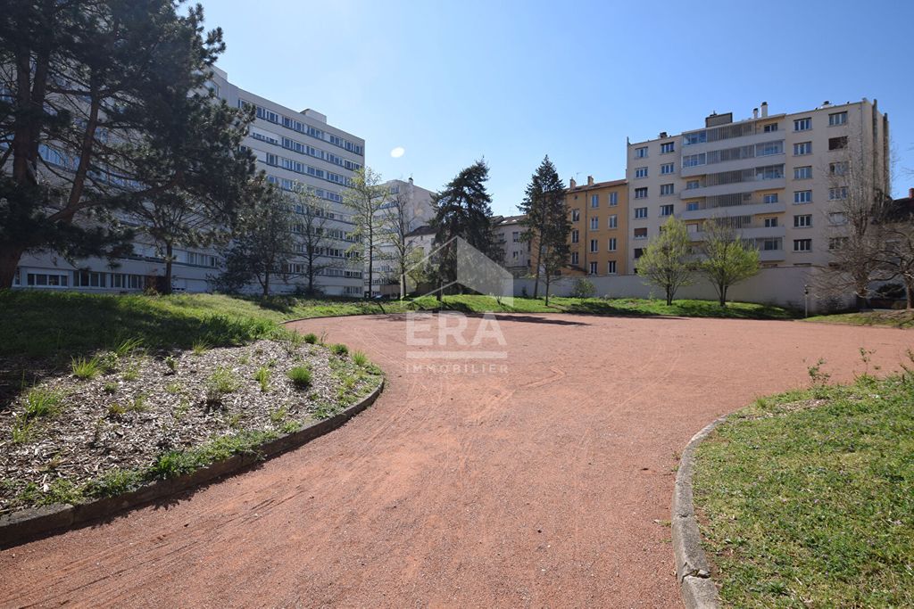 Achat appartement à vendre 3 pièces 67 m² - Lyon 7ème arrondissement