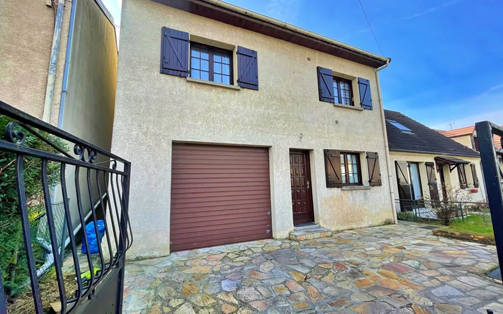 Achat maison à vendre 5 chambres 145 m² - Gagny