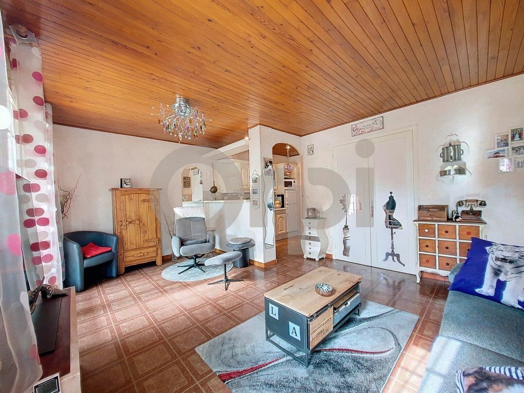 Achat maison à vendre 1 chambre 38 m² - Roquebrune-sur-Argens