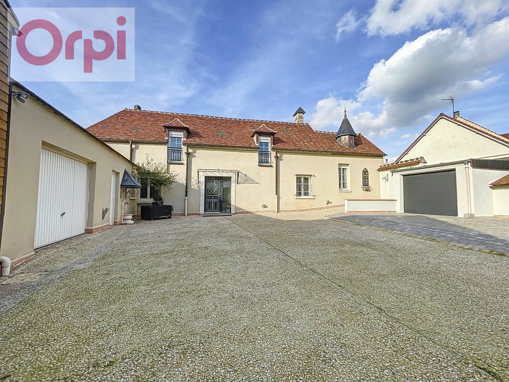 Achat maison à vendre 6 chambres 237 m² - Pont-Sainte-Maxence