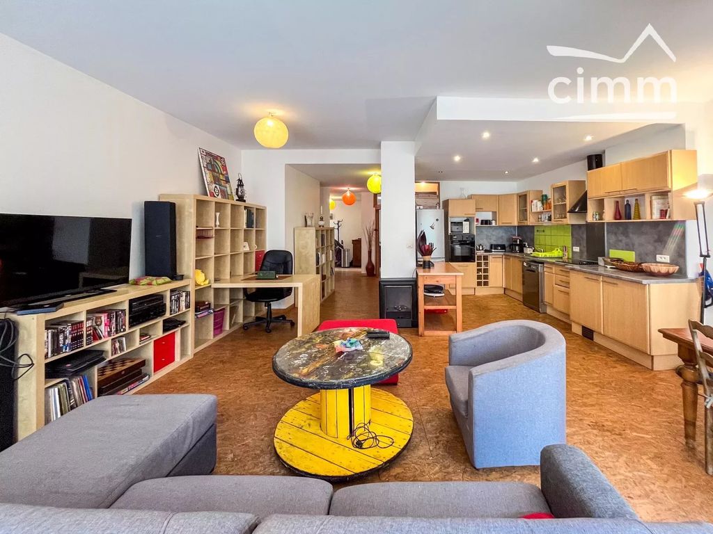 Achat appartement à vendre 3 pièces 84 m² - Grenoble