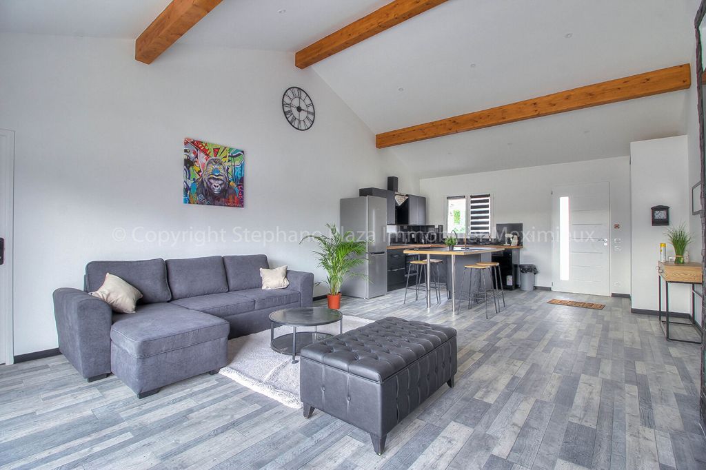 Achat maison à vendre 3 chambres 100 m² - Villieu-Loyes-Mollon