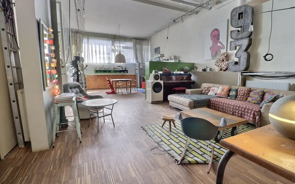 Achat loft à vendre 4 pièces 131 m² - Paris 19ème arrondissement