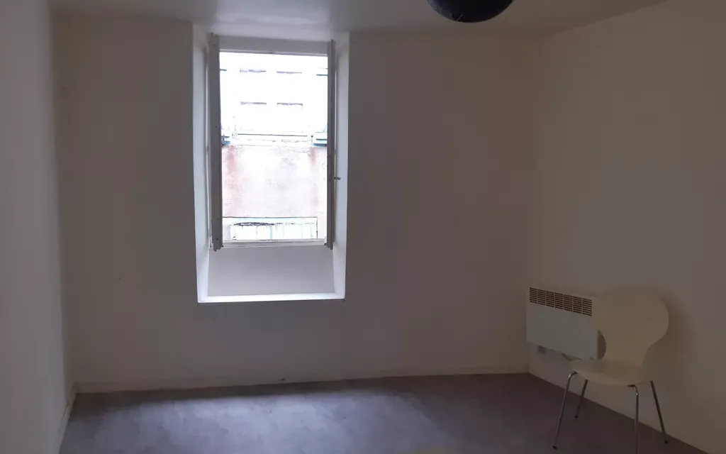 Achat appartement à vendre 3 pièces 54 m² - Oloron-Sainte-Marie