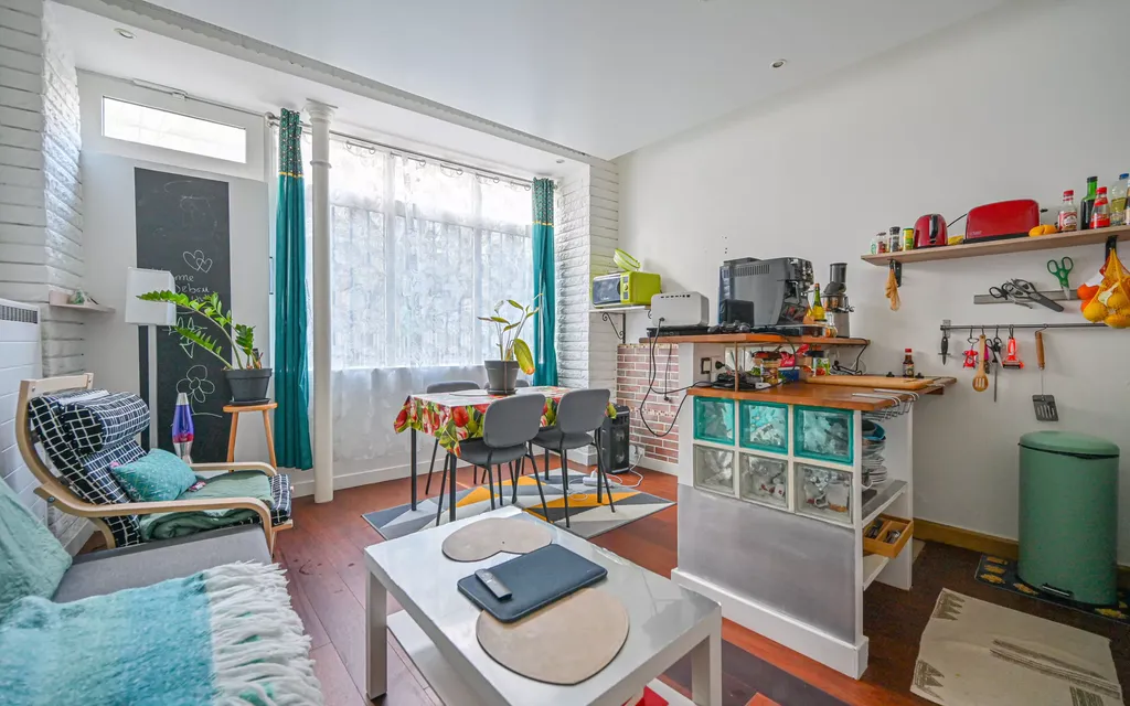 Achat appartement à vendre 2 pièces 32 m² - Paris 20ème arrondissement