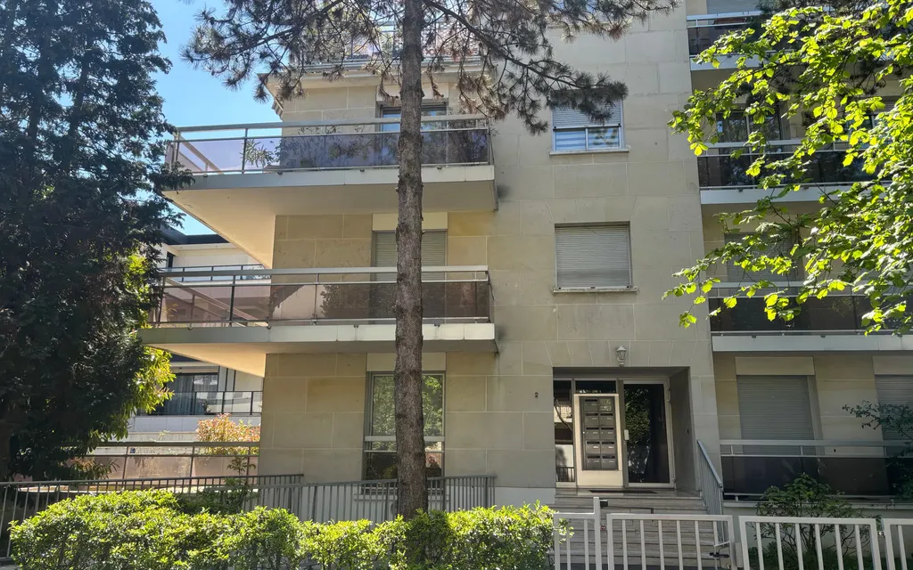 Achat appartement à vendre 3 pièces 83 m² - Saint-Maur-des-Fossés