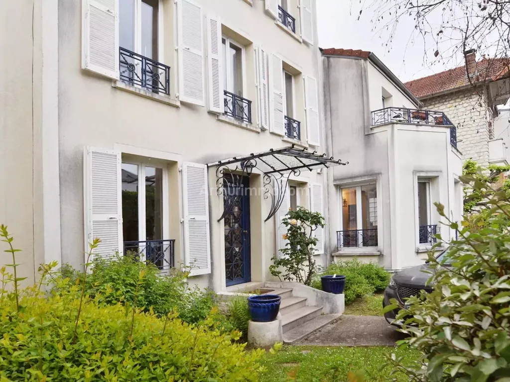 Achat maison à vendre 5 chambres 207 m² - Nogent-sur-Marne