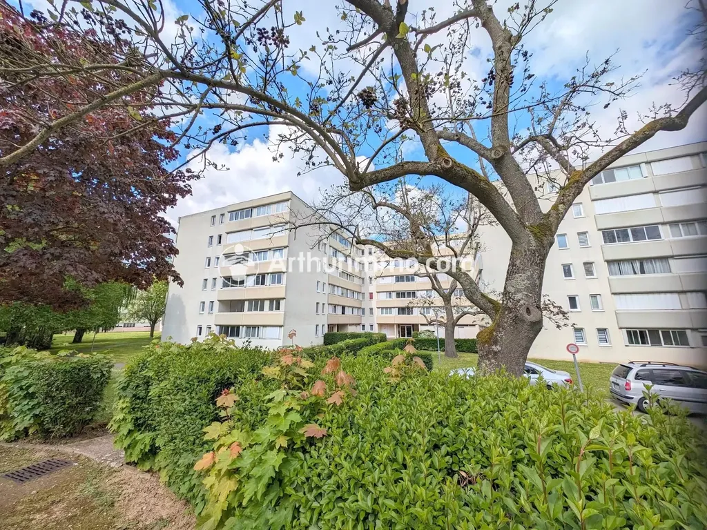 Achat appartement à vendre 3 pièces 68 m² - Savigny-le-Temple