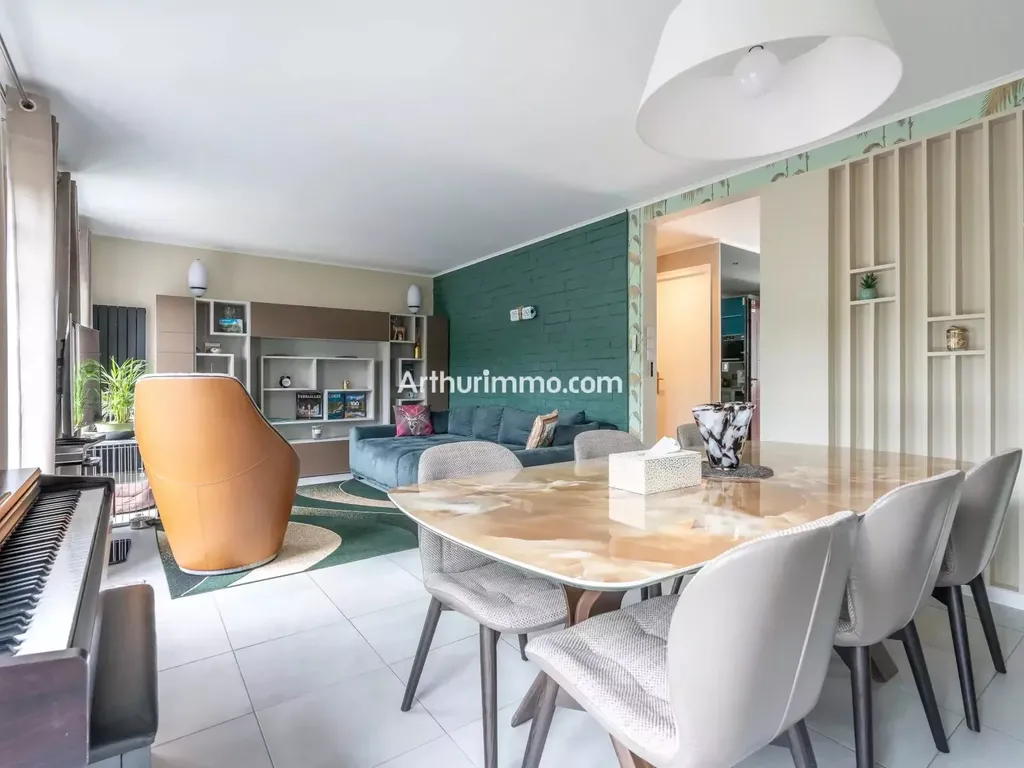 Achat maison à vendre 5 chambres 127 m² - Sucy-en-Brie