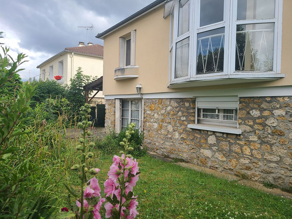 Achat maison à vendre 4 chambres 138 m² - Fontenay-le-Fleury