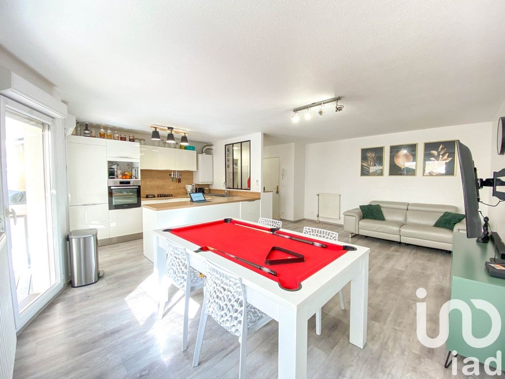 Achat appartement à vendre 3 pièces 65 m² - Saint-Laurent-du-Var