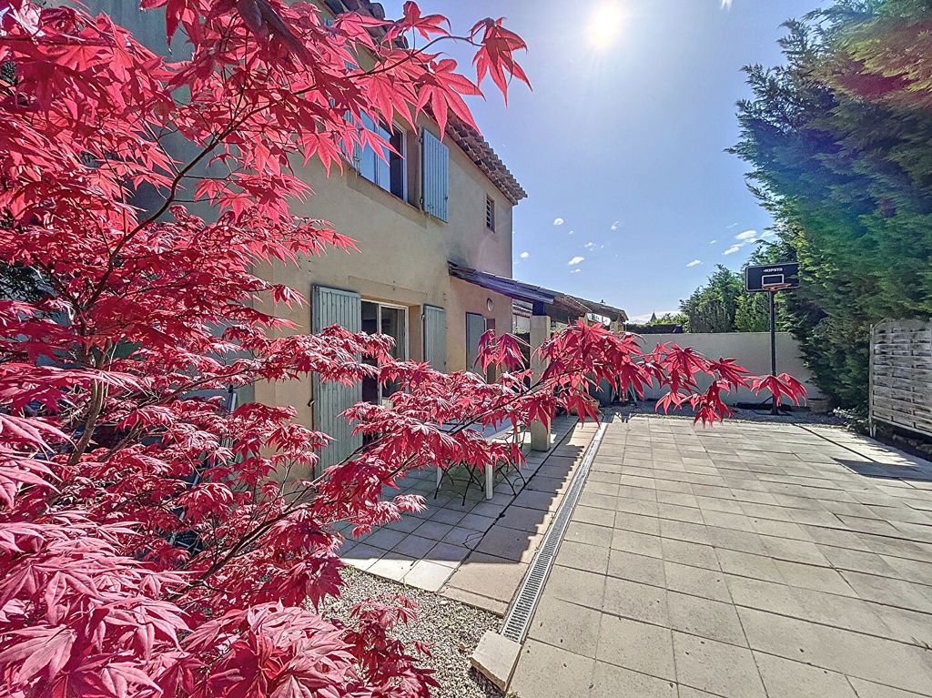 Achat maison à vendre 3 chambres 93 m² - Le Puy-Sainte-Réparade
