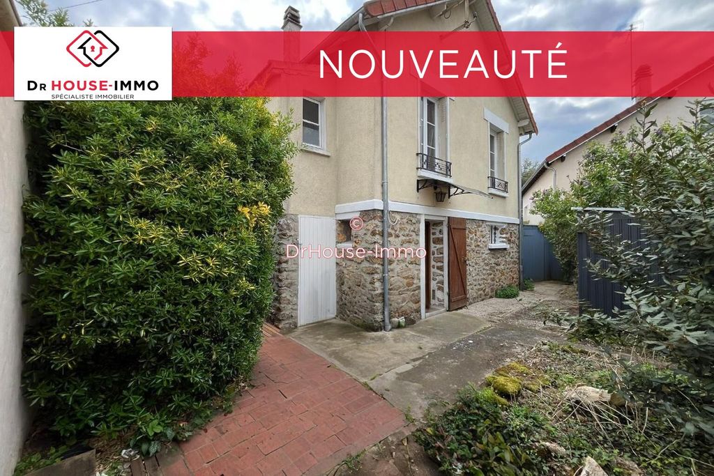 Achat maison à vendre 2 chambres 70 m² - Lagny-sur-Marne