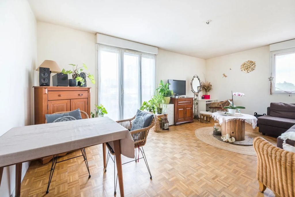 Achat appartement à vendre 3 pièces 68 m² - Rueil-Malmaison