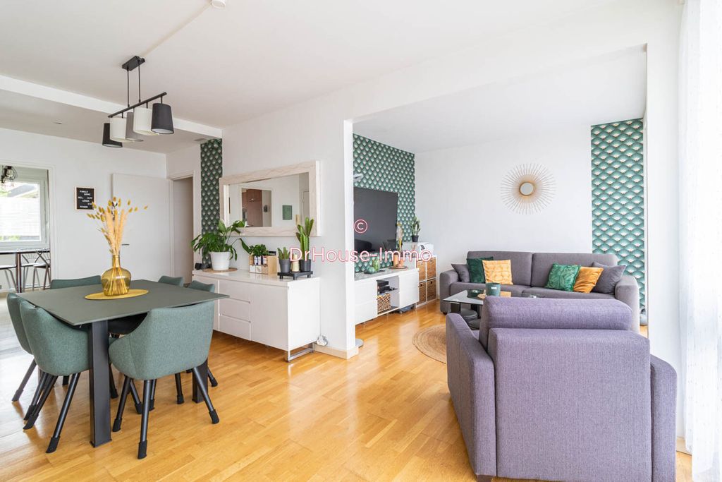 Achat appartement à vendre 6 pièces 92 m² - Fontenay-le-Fleury