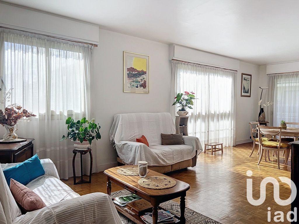 Achat appartement à vendre 5 pièces 109 m² - Garches