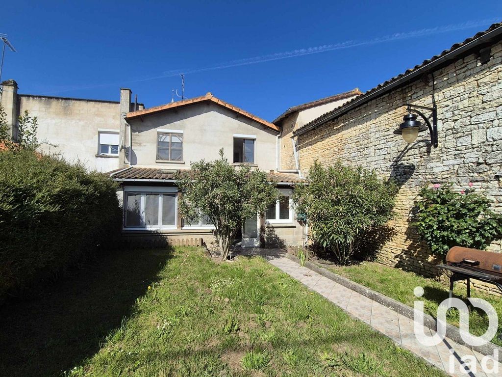 Achat maison à vendre 3 chambres 139 m² - Chaunay