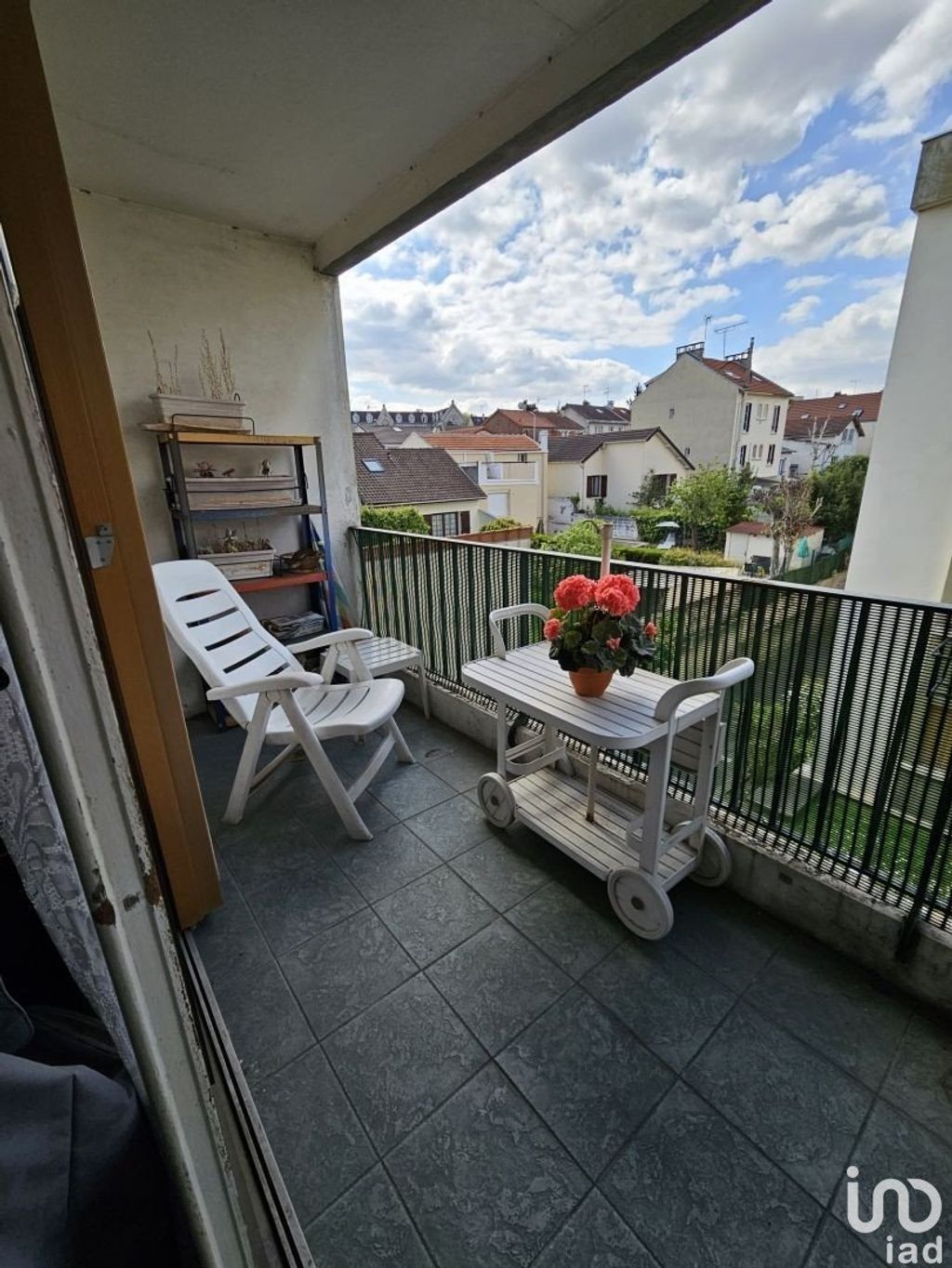 Achat appartement à vendre 2 pièces 52 m² - Noisy-le-Sec