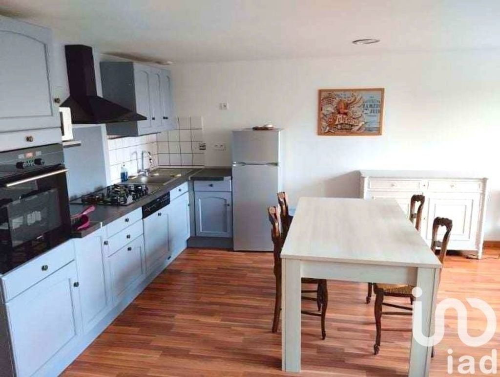 Achat appartement à vendre 3 pièces 54 m² - Saint-Gérand