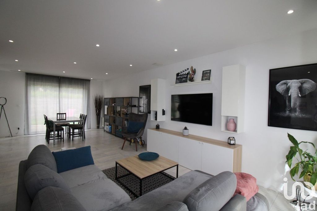 Achat maison à vendre 3 chambres 96 m² - Châlette-sur-Loing