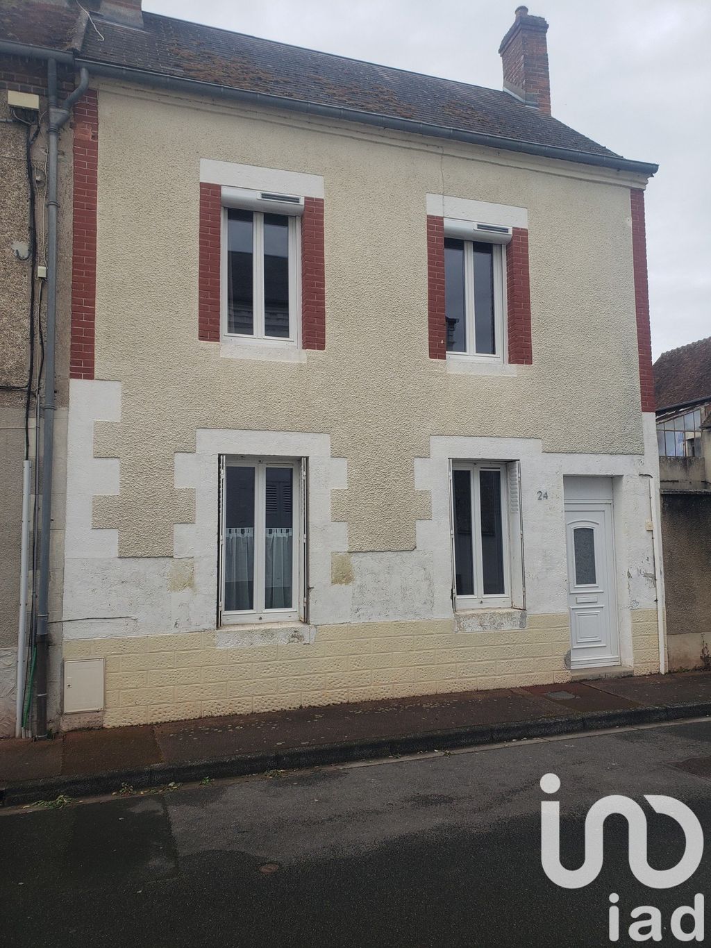 Achat maison à vendre 2 chambres 78 m² - Briare