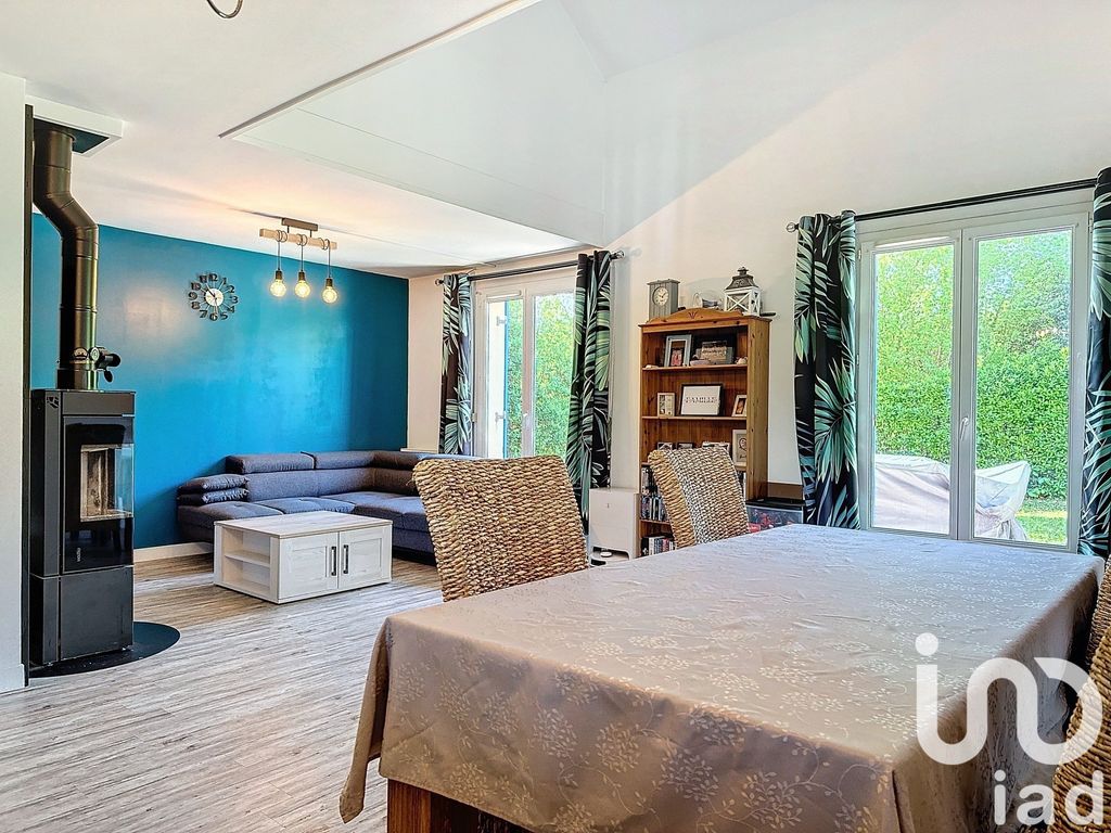 Achat maison à vendre 4 chambres 138 m² - Le Coudray-Montceaux