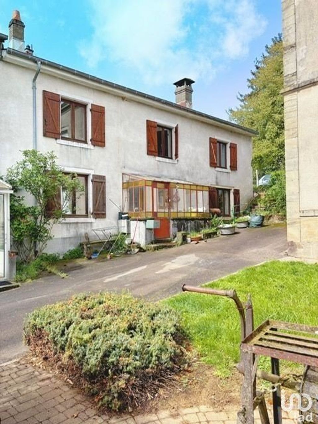 Achat maison à vendre 2 chambres 137 m² - Lerrain