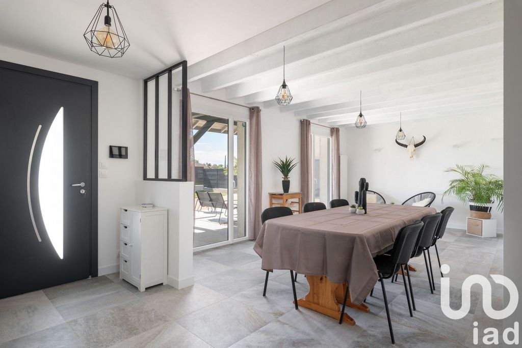Achat maison à vendre 4 chambres 180 m² - La Buisse