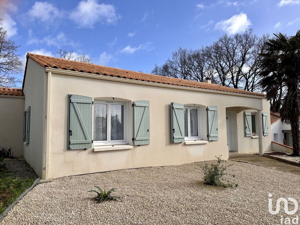Achat maison à vendre 3 chambres 107 m² - Aubigny-les-Clouzeaux