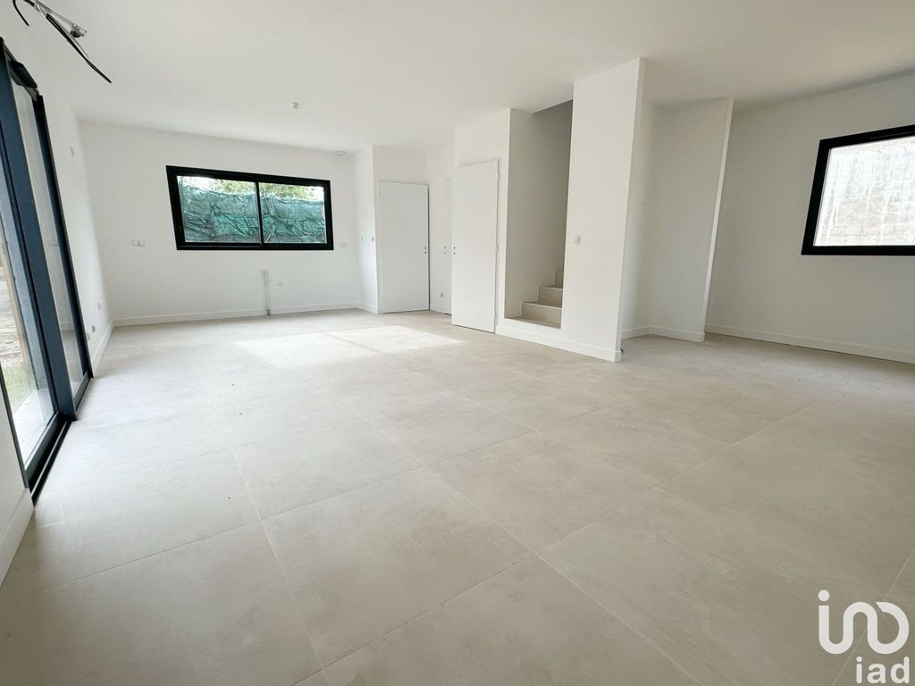 Achat maison à vendre 3 chambres 99 m² - La Seyne-sur-Mer