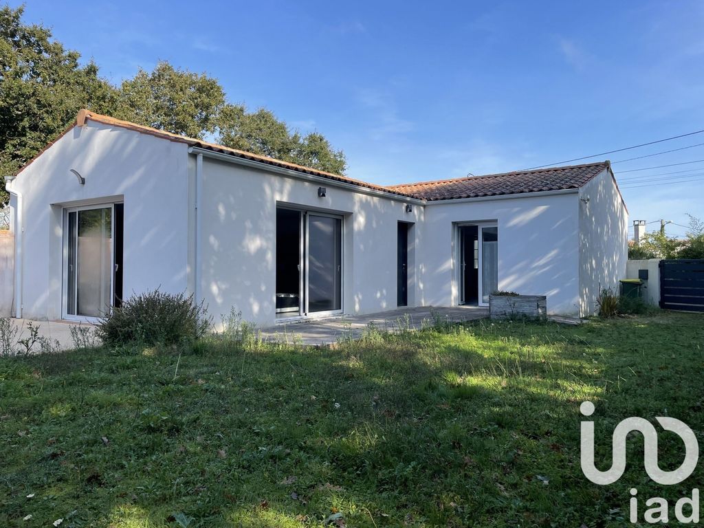 Achat maison à vendre 2 chambres 73 m² - Saint-Pierre-d'Oléron