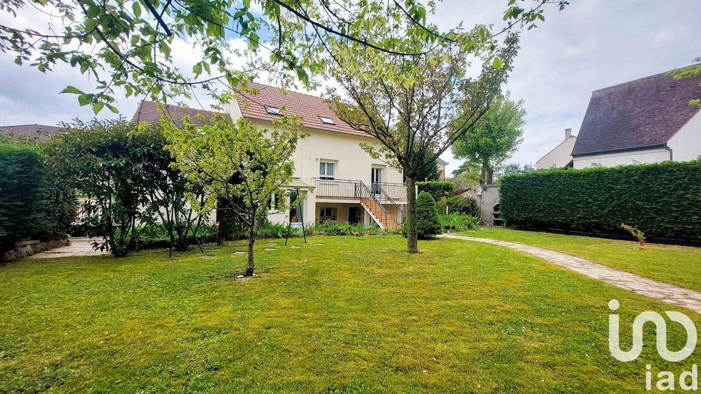 Achat maison à vendre 5 chambres 175 m² - Sainte-Geneviève-des-Bois