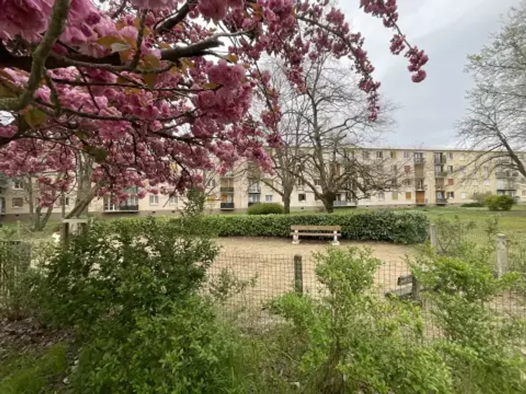 Achat appartement à vendre 4 pièces 64 m² - La Rochette