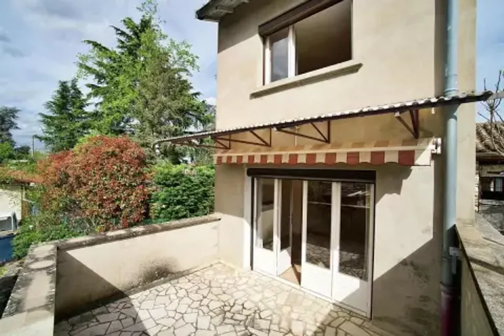 Achat maison à vendre 2 chambres 75 m² - Lucenay