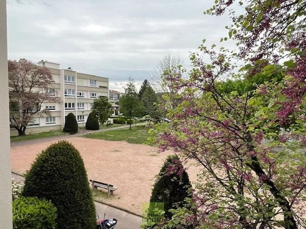 Achat appartement à vendre 4 pièces 75 m² - Bron