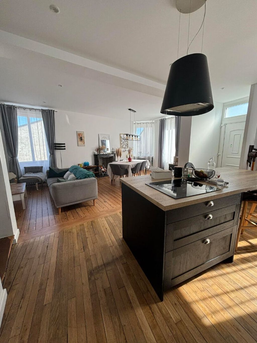 Achat maison à vendre 4 chambres 139 m² - Château-Gontier