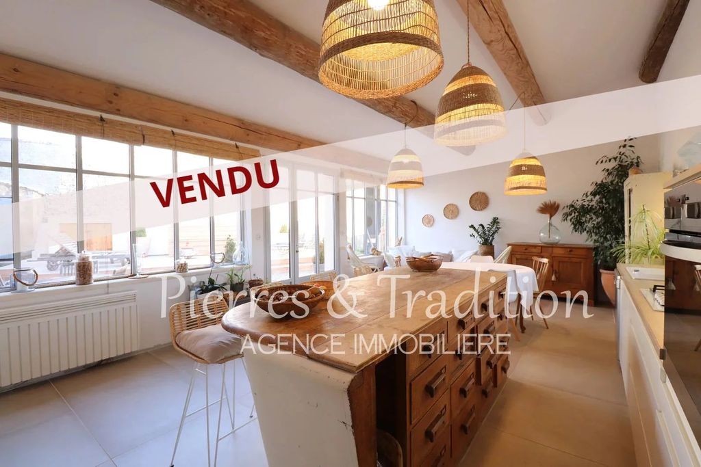 Achat maison à vendre 5 chambres 182 m² - Saint-Christol