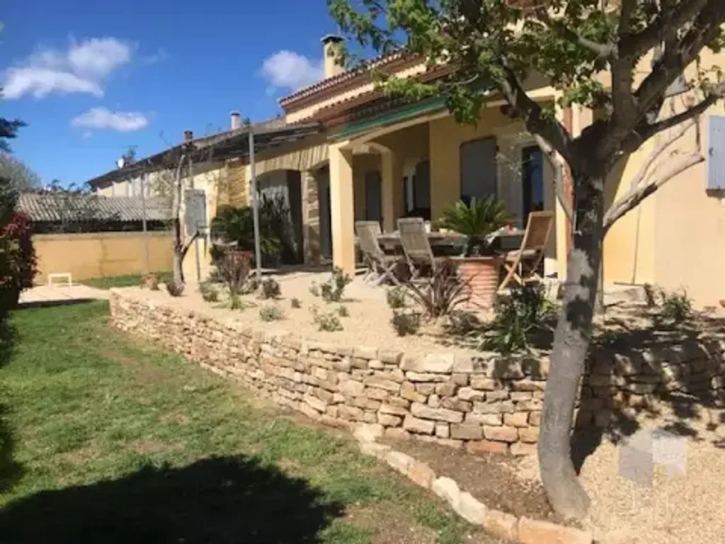 Achat maison à vendre 4 chambres 165 m² - Nîmes