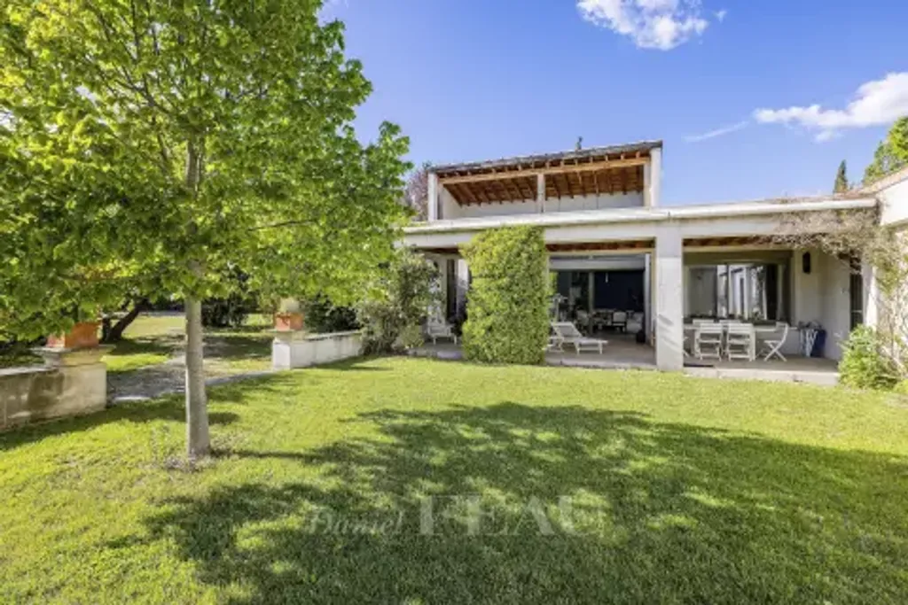 Achat maison à vendre 5 chambres 288 m² - Aix-en-Provence