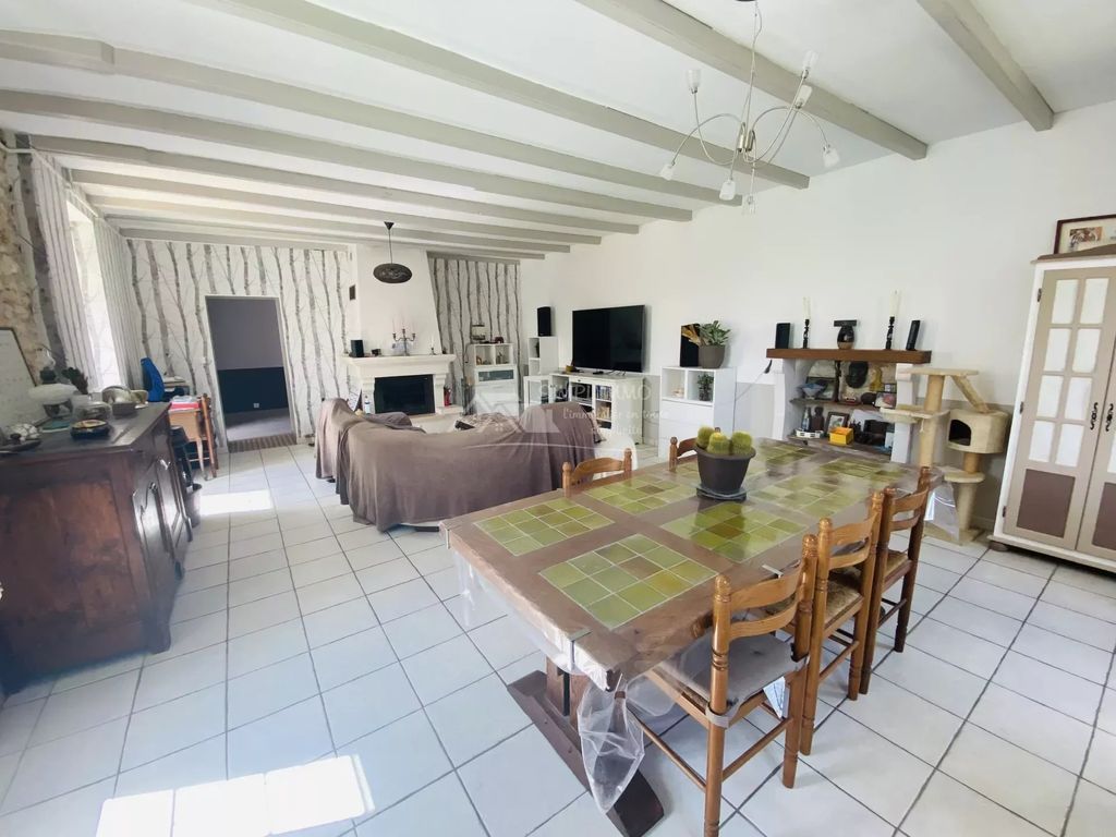 Achat maison à vendre 4 chambres 160 m² - Échillais