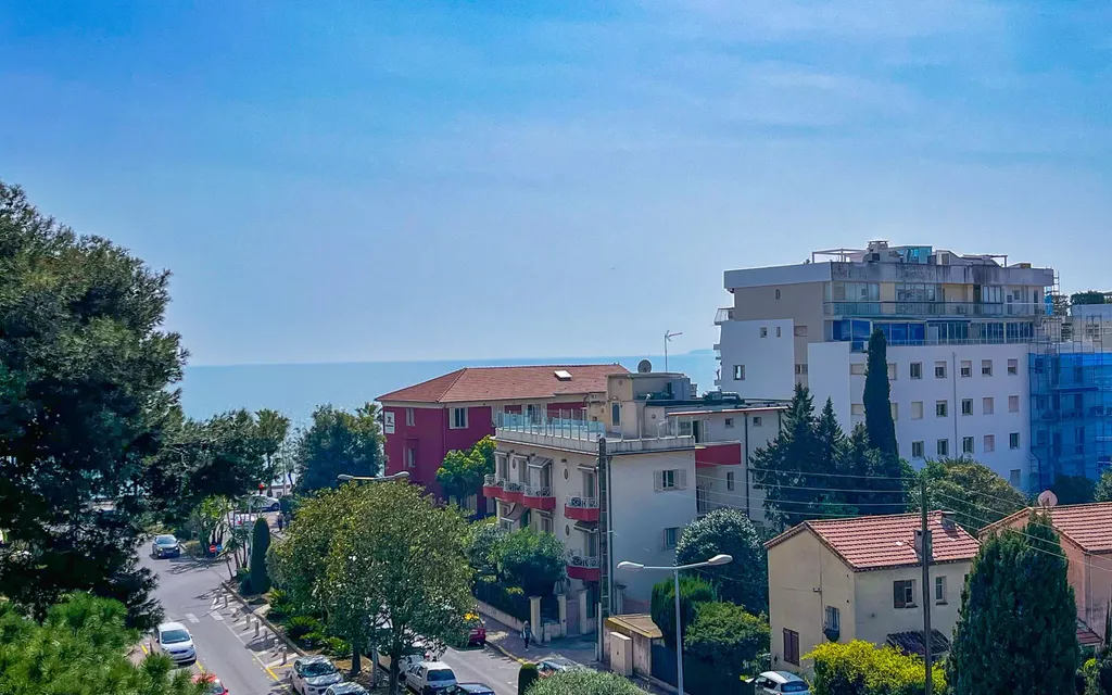 Achat appartement à vendre 4 pièces 119 m² - Cagnes-sur-Mer