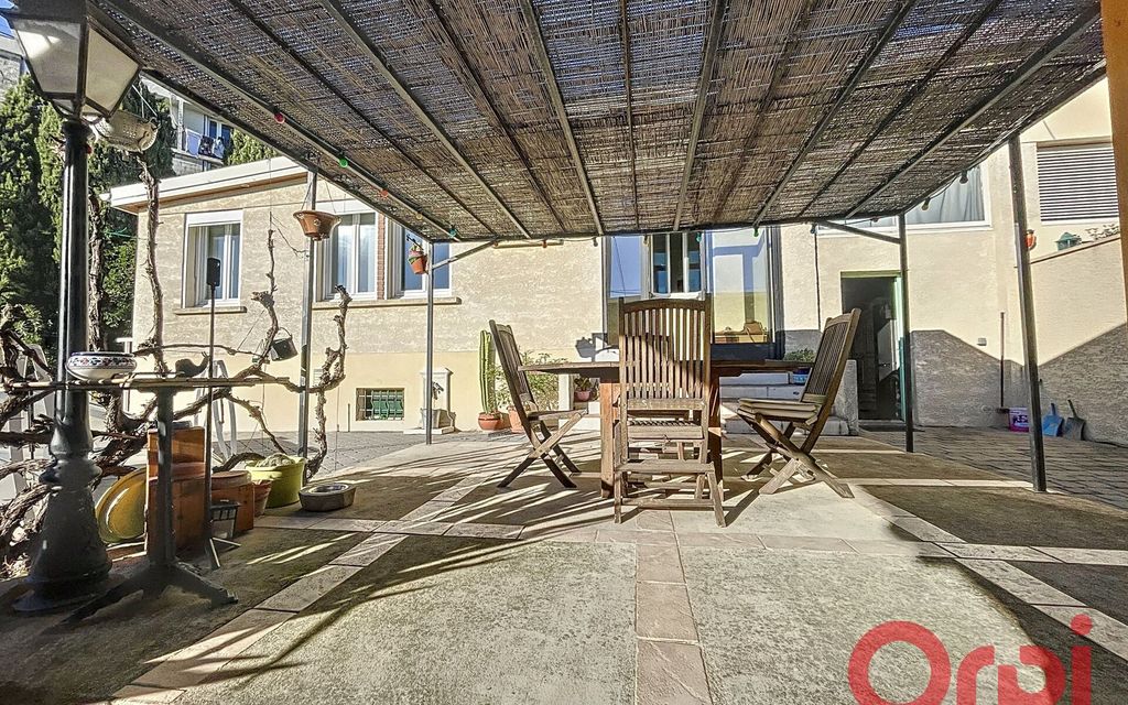 Achat maison à vendre 2 chambres 85 m² - Marseille 12ème arrondissement